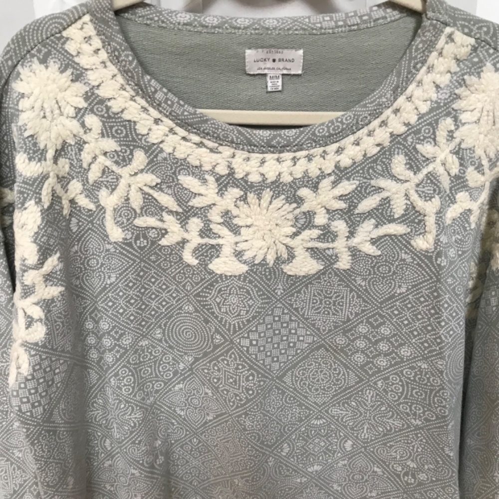 Lucky Brand Sage Green and Cream Long Sleeve Cotton Top - Picture 4 of 16